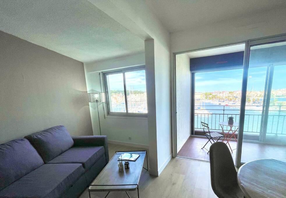 Appartement Vue Sur Le Port Gruissan Exterior photo